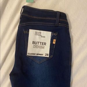 1822 Denim - Butter Denim Classic Skinny Jean 6
